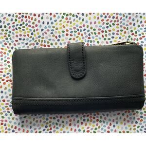 VGUC FOSSIL Erin Tab Wallet-Clutch Black Leather